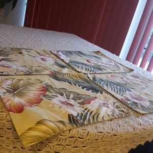 Hawaiian Print Placemats.